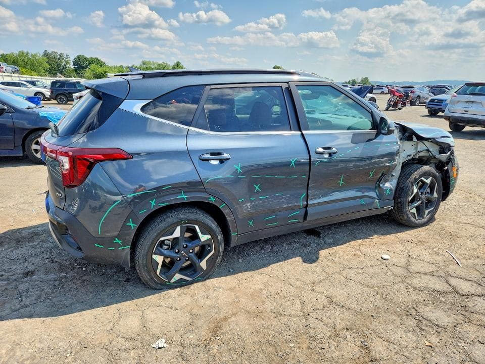 2025 KIA SELTOS EX 3