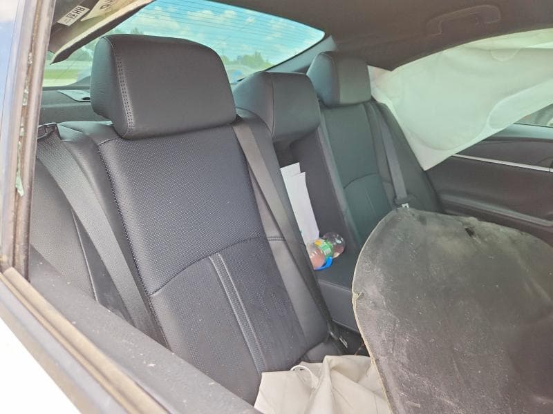 2025 TOYOTA CAMRY XSE 10
