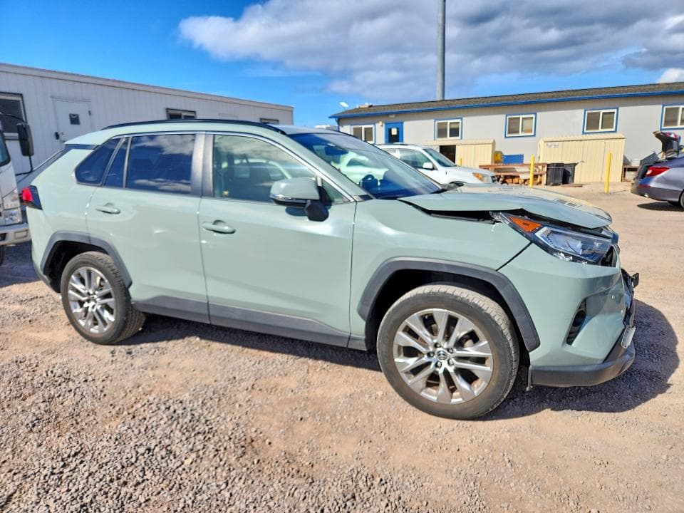 2021 TOYOTA RAV4 XLE PREMIUM 4