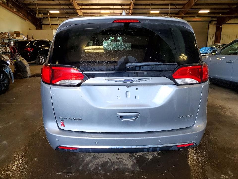 2020 CHRYSLER PACIFICA LIMITED 6