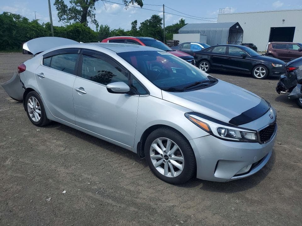 2017 KIA FORTE EX 4