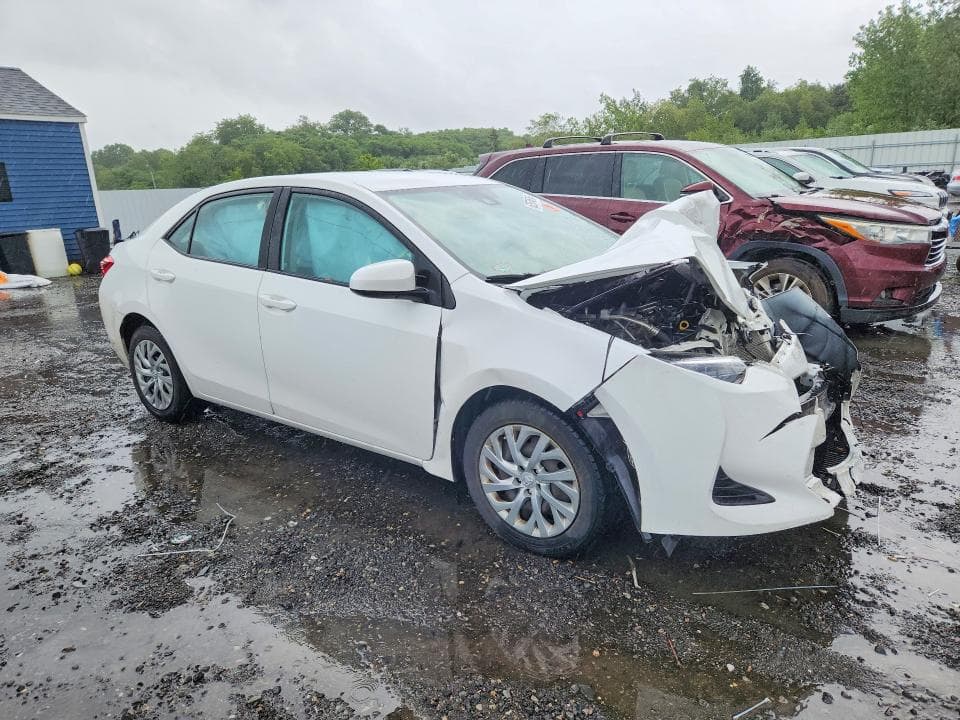 2017 TOYOTA COROLLA LE 4