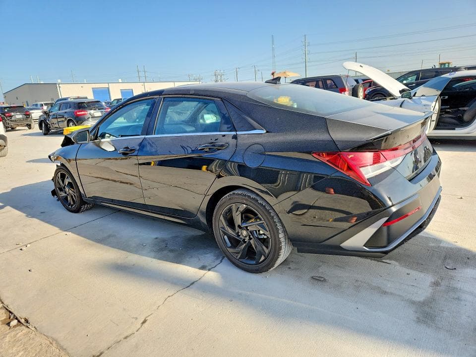 2026 HYUNDAI ELANTRA SEL SPORT PREMIUM 2