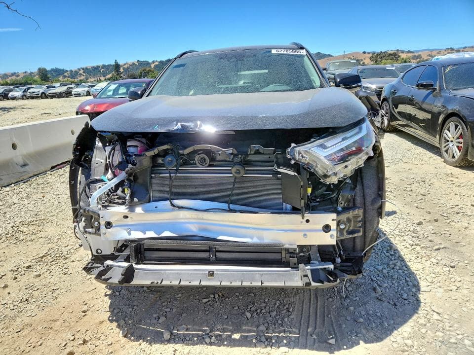 2025 TOYOTA RAV4 XLE PREMIUM 5