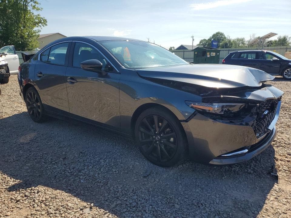 2022 MAZDA 3 4