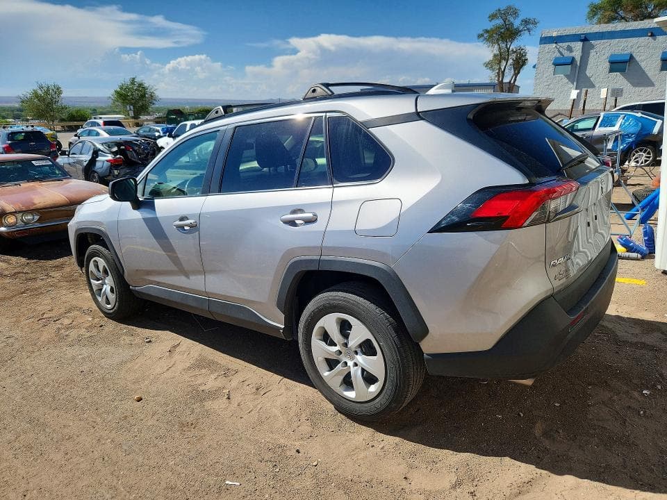 2020 TOYOTA RAV4 LE 2