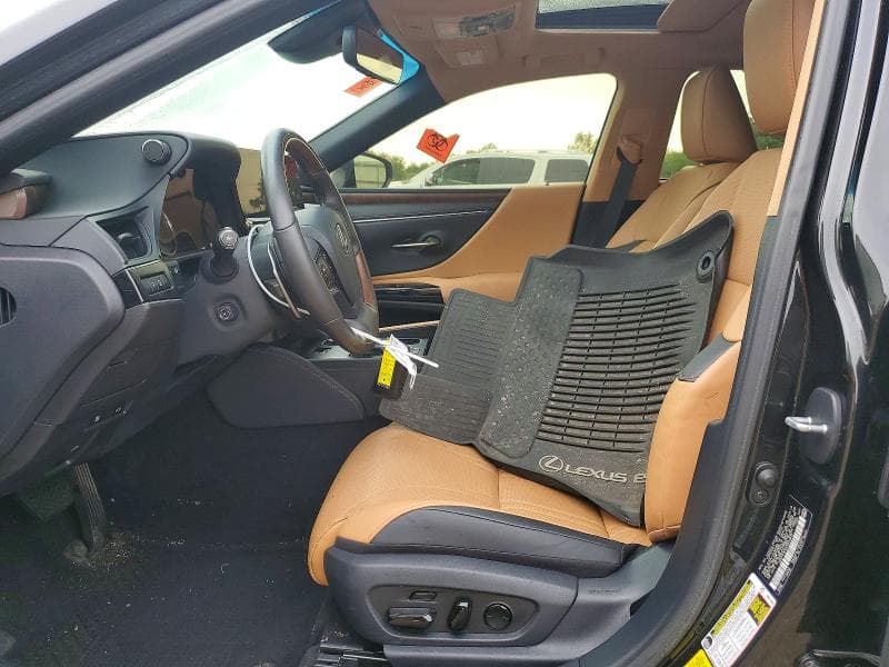 2023 LEXUS ES 300H ULTRA LUXURY 7