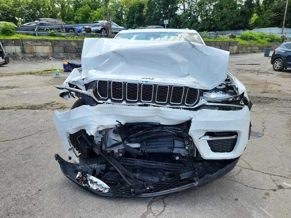 2024 JEEP GRAND CHEROKEE LIMITED 5