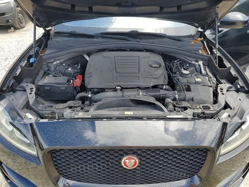 2018 JAGUAR F-PACE PREMIUM 11