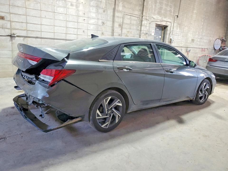2024 HYUNDAI ELANTRA SEL 3