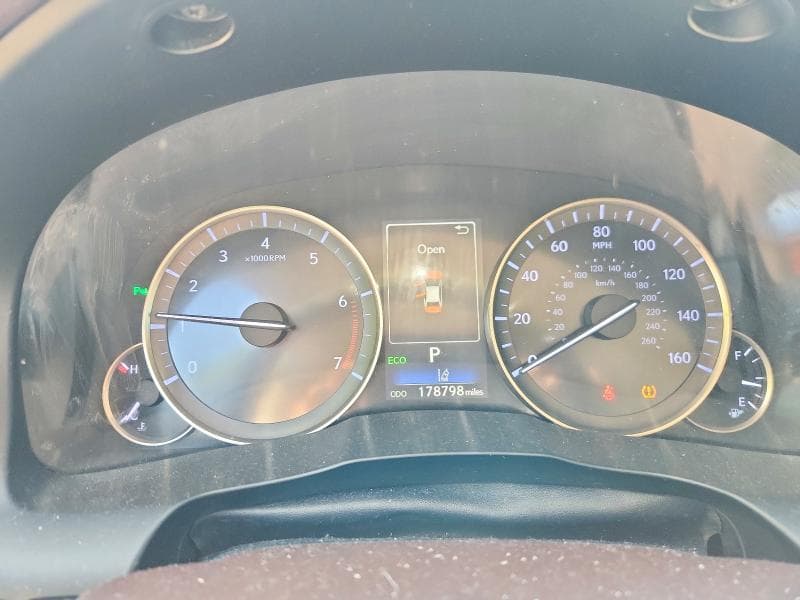 2017 LEXUS ES 350 9