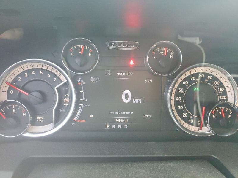 2019 RAM 1500 CLASSIC SLT 9