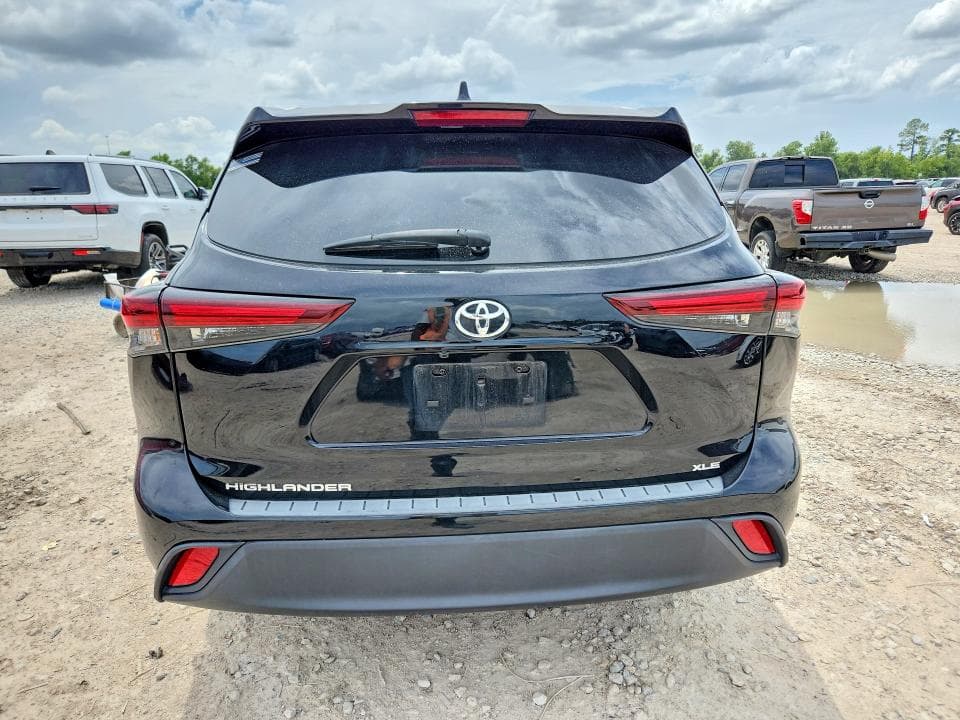 2024 TOYOTA HIGHLANDER XLE 6