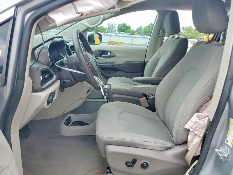 2019 CHRYSLER PACIFICA LX 7