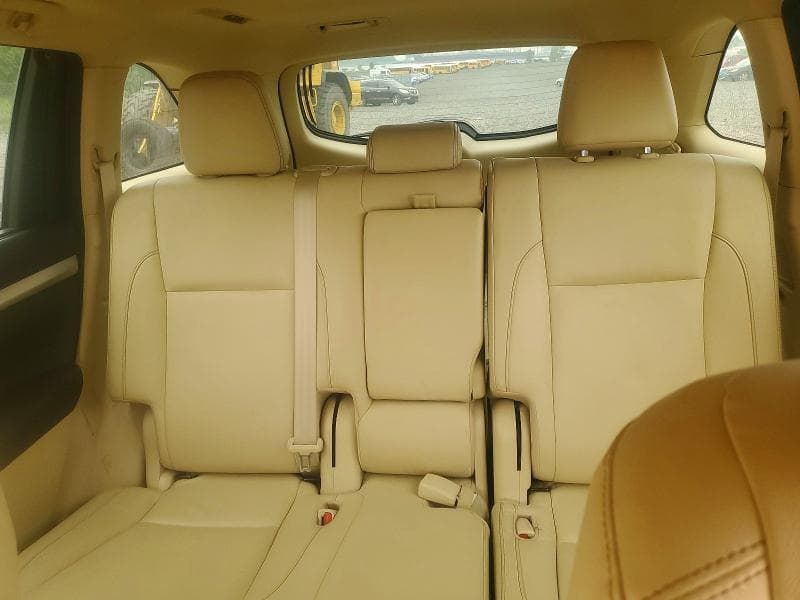 2017 TOYOTA HIGHLANDER XLE 10
