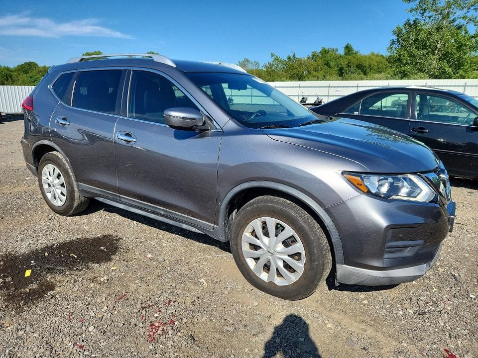 2017 NISSAN ROGUE S 4