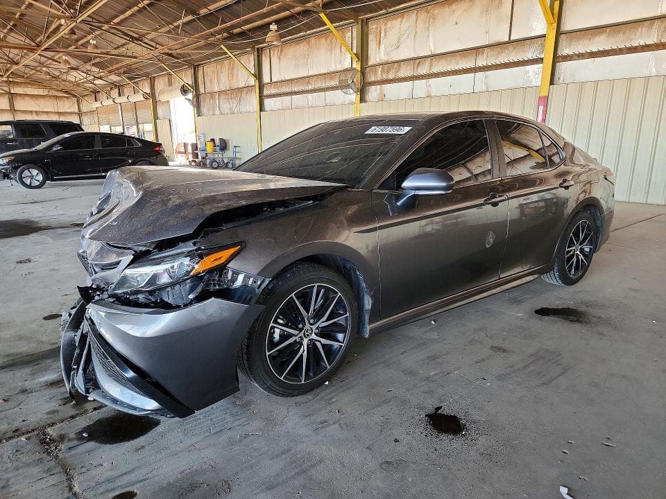 2024 TOYOTA CAMRY SE - 1