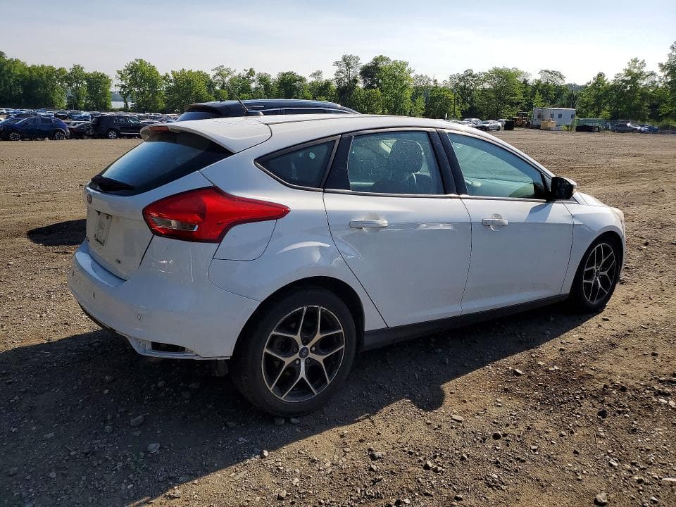 2017 FORD FOCUS SEL 3
