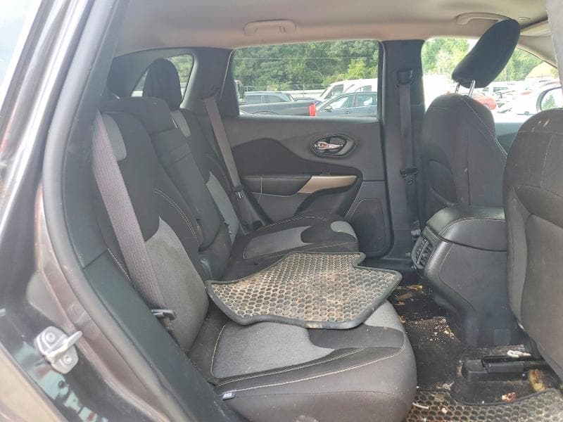 2018 JEEP CHEROKEE LATITUDE 11