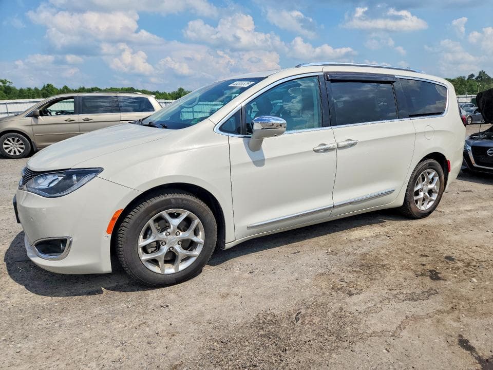 2017 CHRYSLER PACIFICA LIMITED - 1