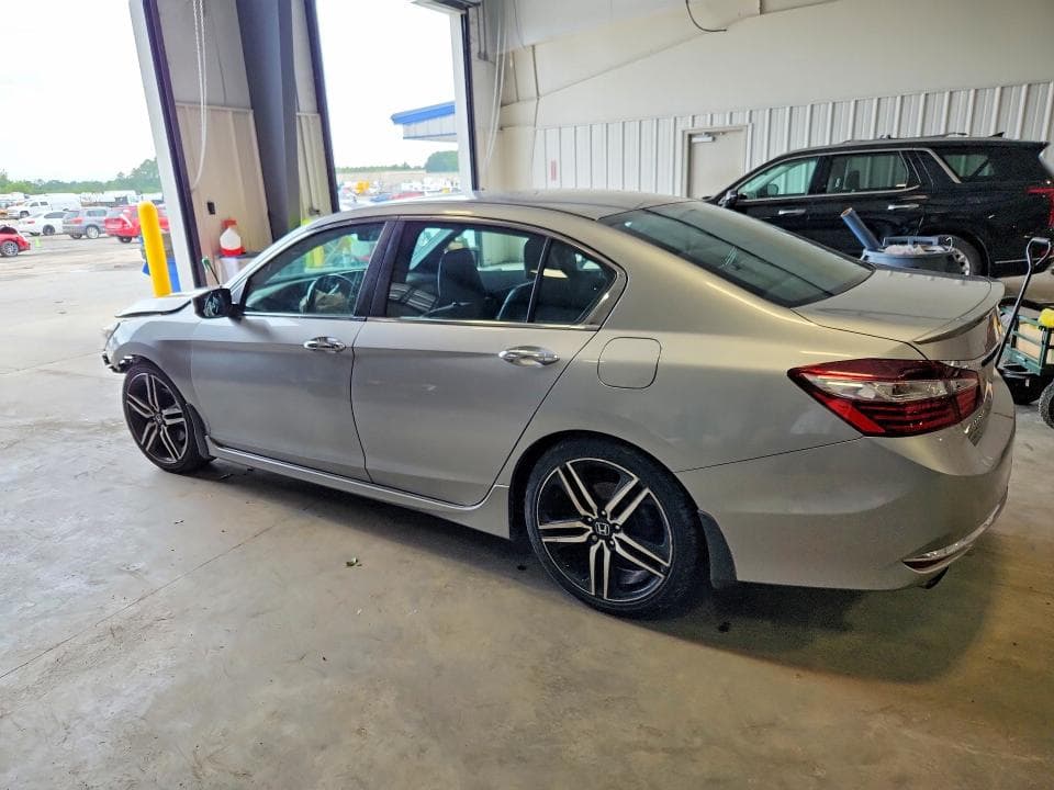 2017 HONDA ACCORD SPORT 2