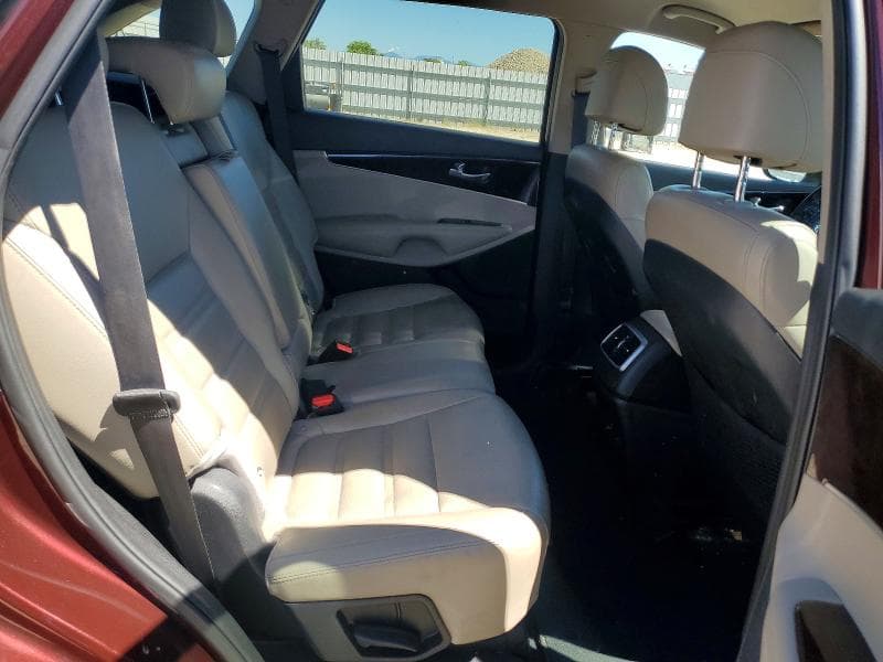 2017 KIA SORENTO LX 11