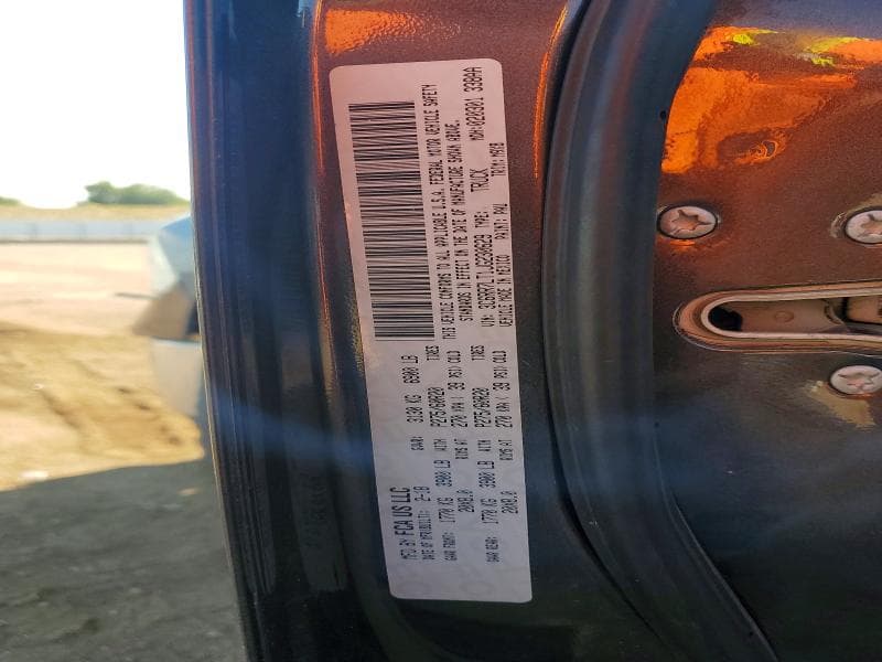2018 RAM 1500 SLT 12