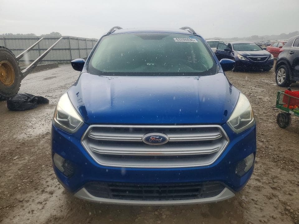 2017 FORD ESCAPE SE 5