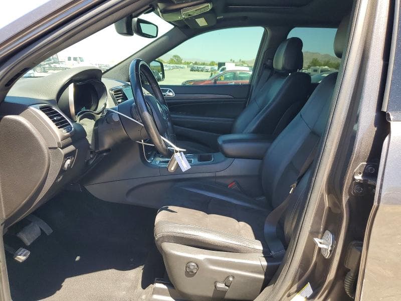 2020 JEEP GRAND CHEROKEE LAREDO 7
