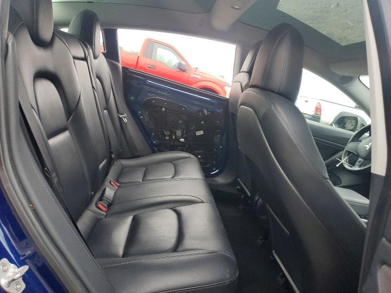 2018 TESLA MODEL 3 10
