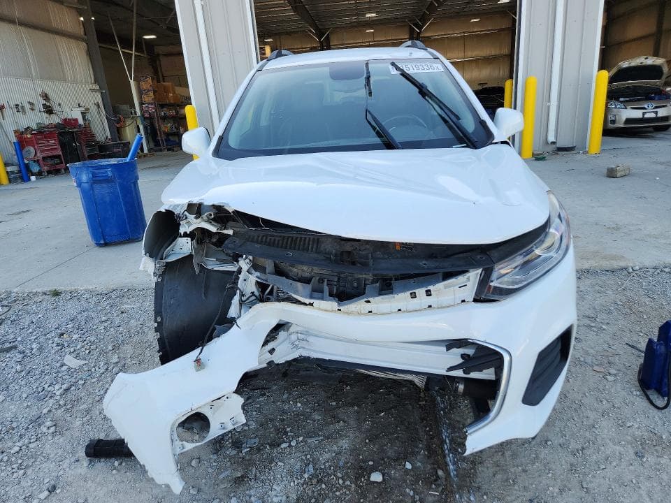 2021 CHEVROLET TRAX 1LT 5