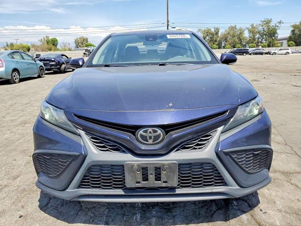 2022 TOYOTA CAMRY SE 5