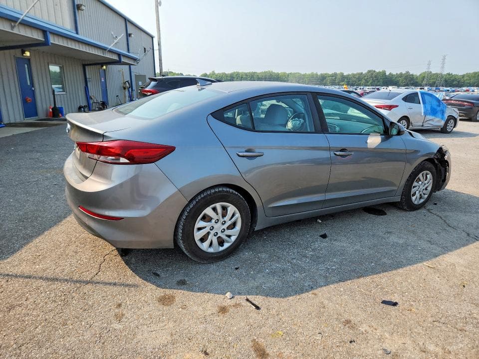 2017 HYUNDAI ELANTRA SE 3