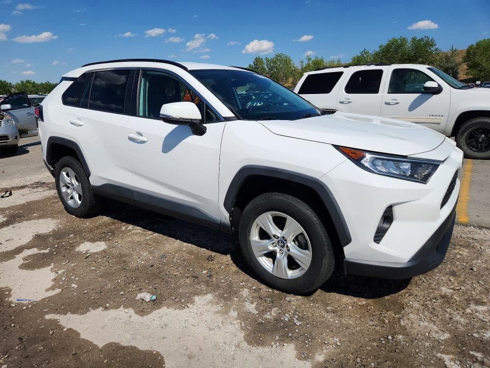2021 TOYOTA RAV4 XLE 4