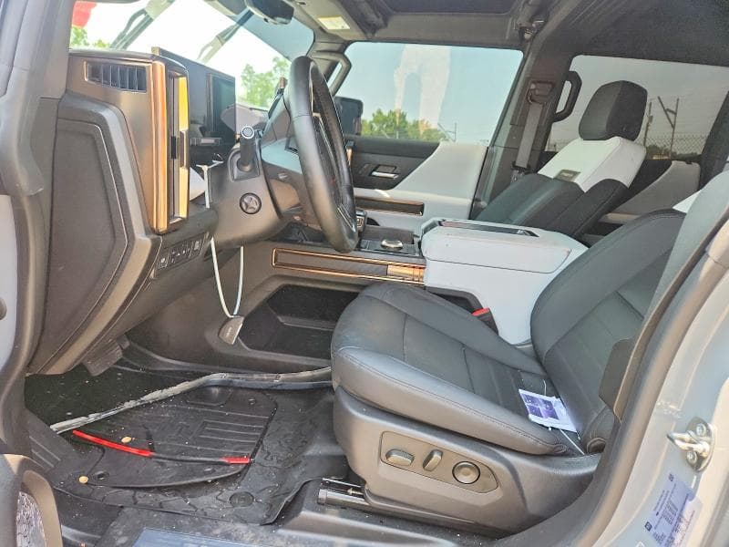 2024 GMC HUMMER SUV 2X 7