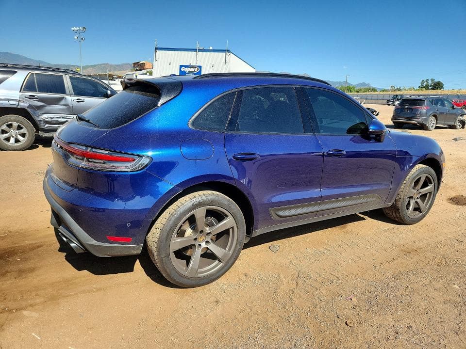 2022 PORSCHE MACAN 3