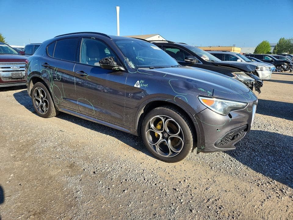 2021 ALFA ROMEO STELVIO TI 4