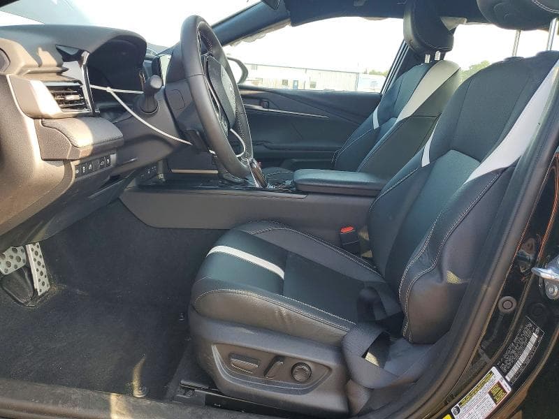 2025 TOYOTA CAMRY SE 7