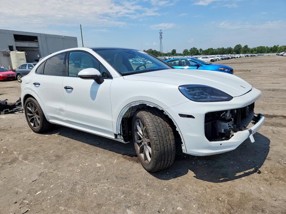 2024 PORSCHE CAYENNE COUPE 4