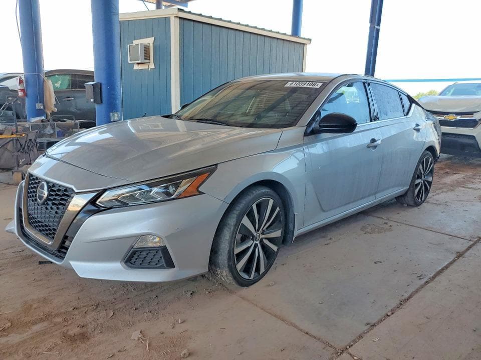2021 NISSAN ALTIMA SR