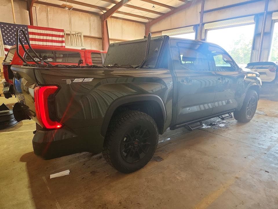 2022 TOYOTA TUNDRA SR5 3