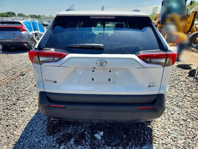2025 TOYOTA RAV4 XLE PREMIUM 6