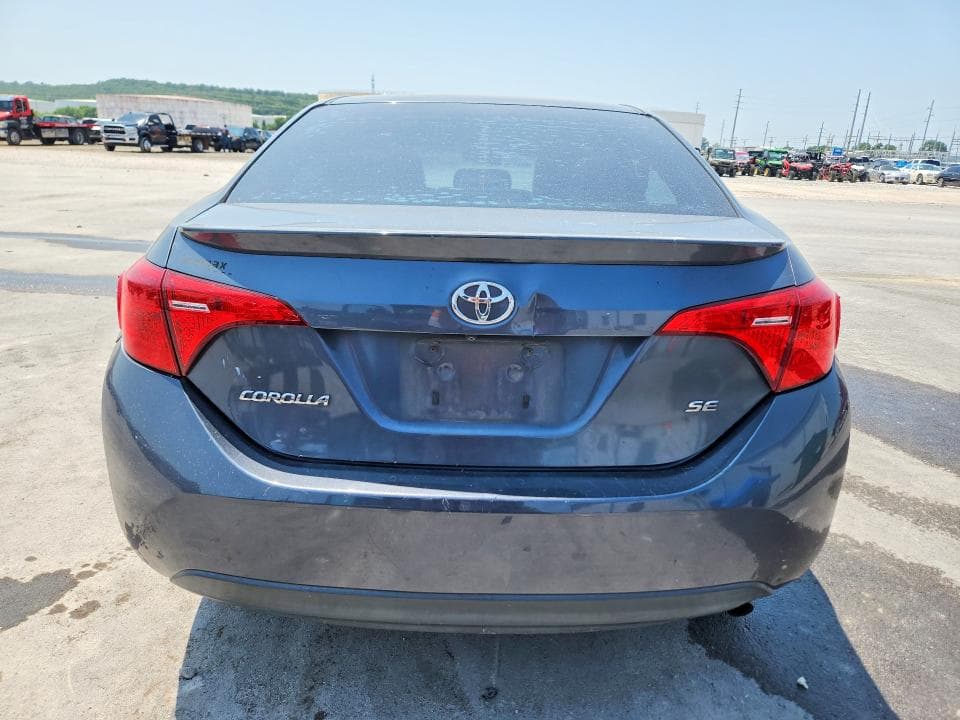 2017 TOYOTA COROLLA SE 6