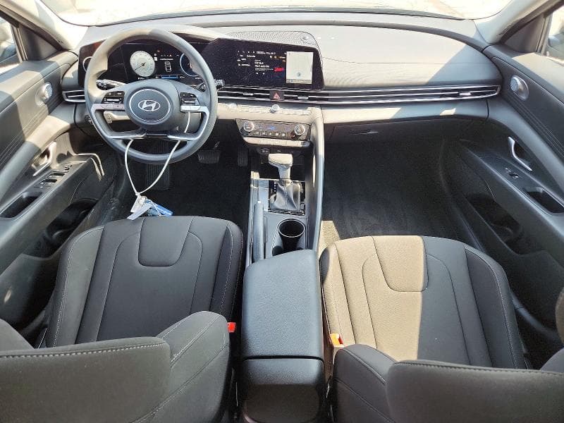 2024 HYUNDAI ELANTRA SEL 8