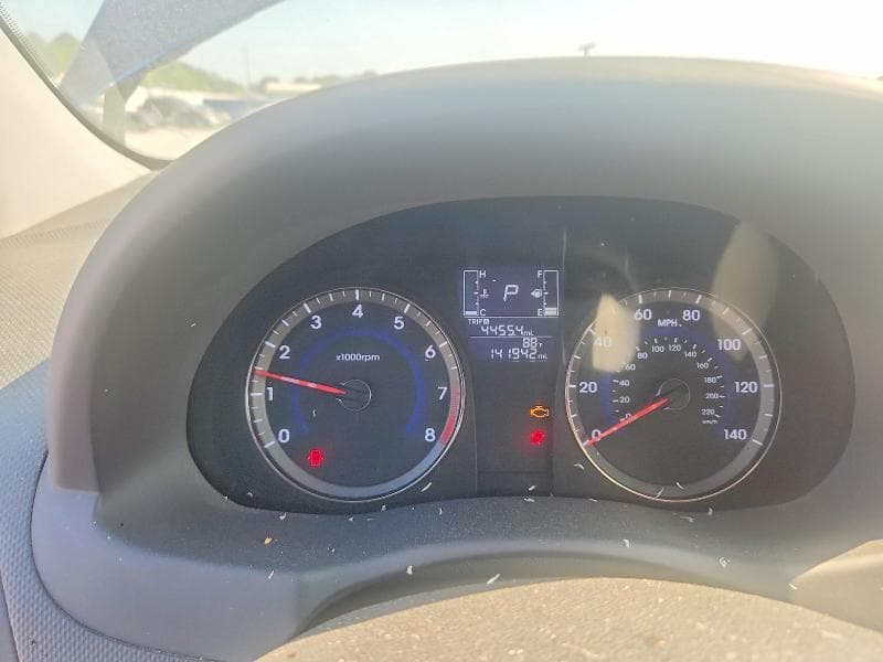 2017 HYUNDAI ACCENT SE 9
