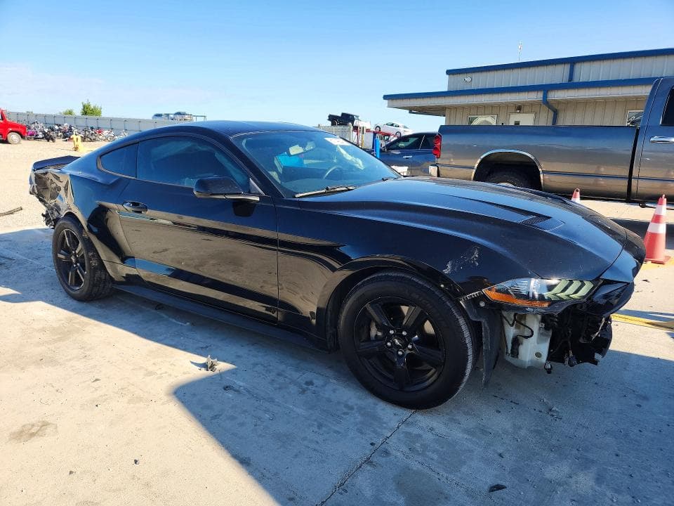 2018 FORD MUSTANG 4