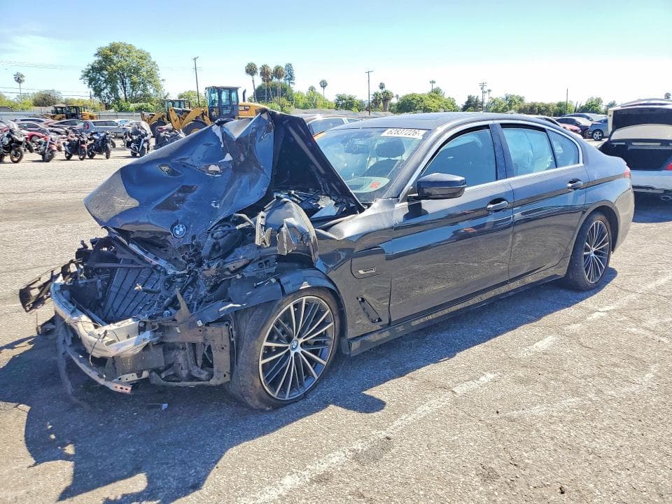 2022 BMW 530E - 1