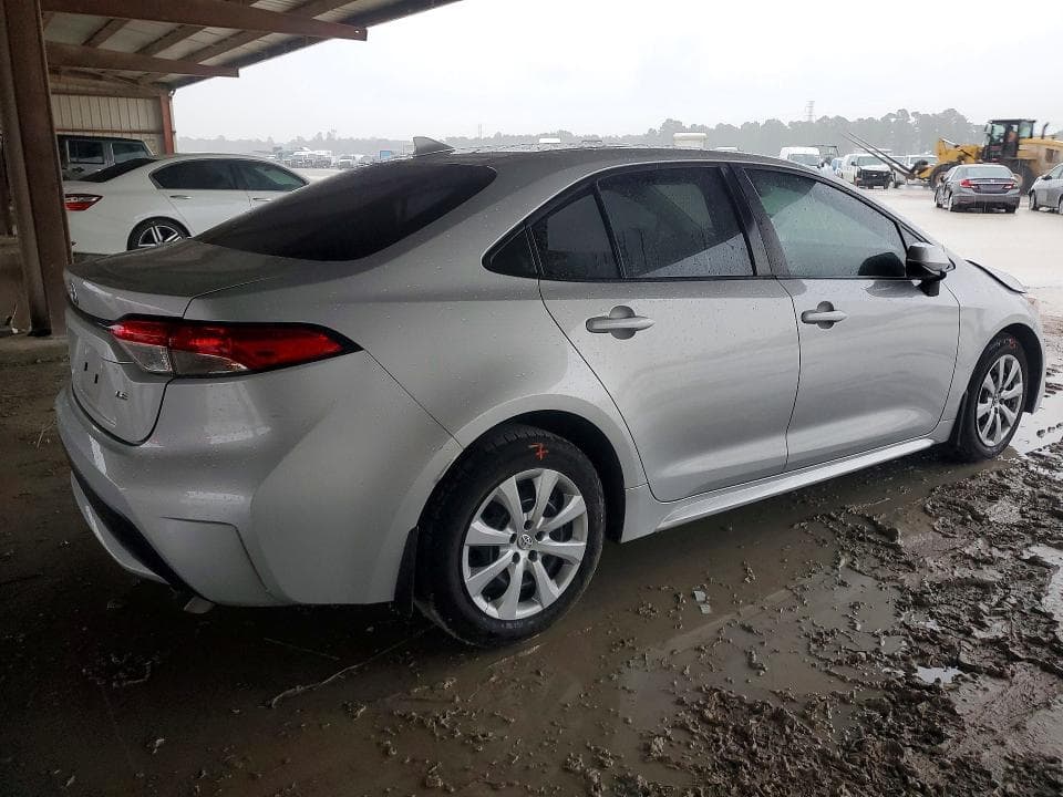 2022 TOYOTA COROLLA LE 3