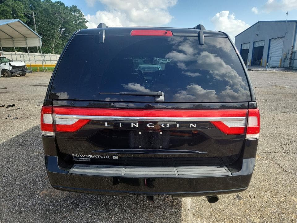 2017 LINCOLN NAVIGATOR L SELECT 6