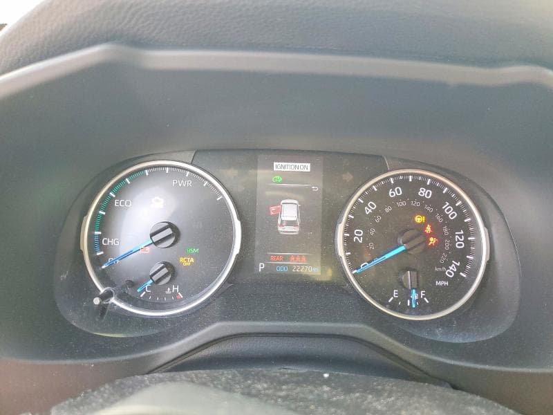 2021 TOYOTA RAV4 XLE 9